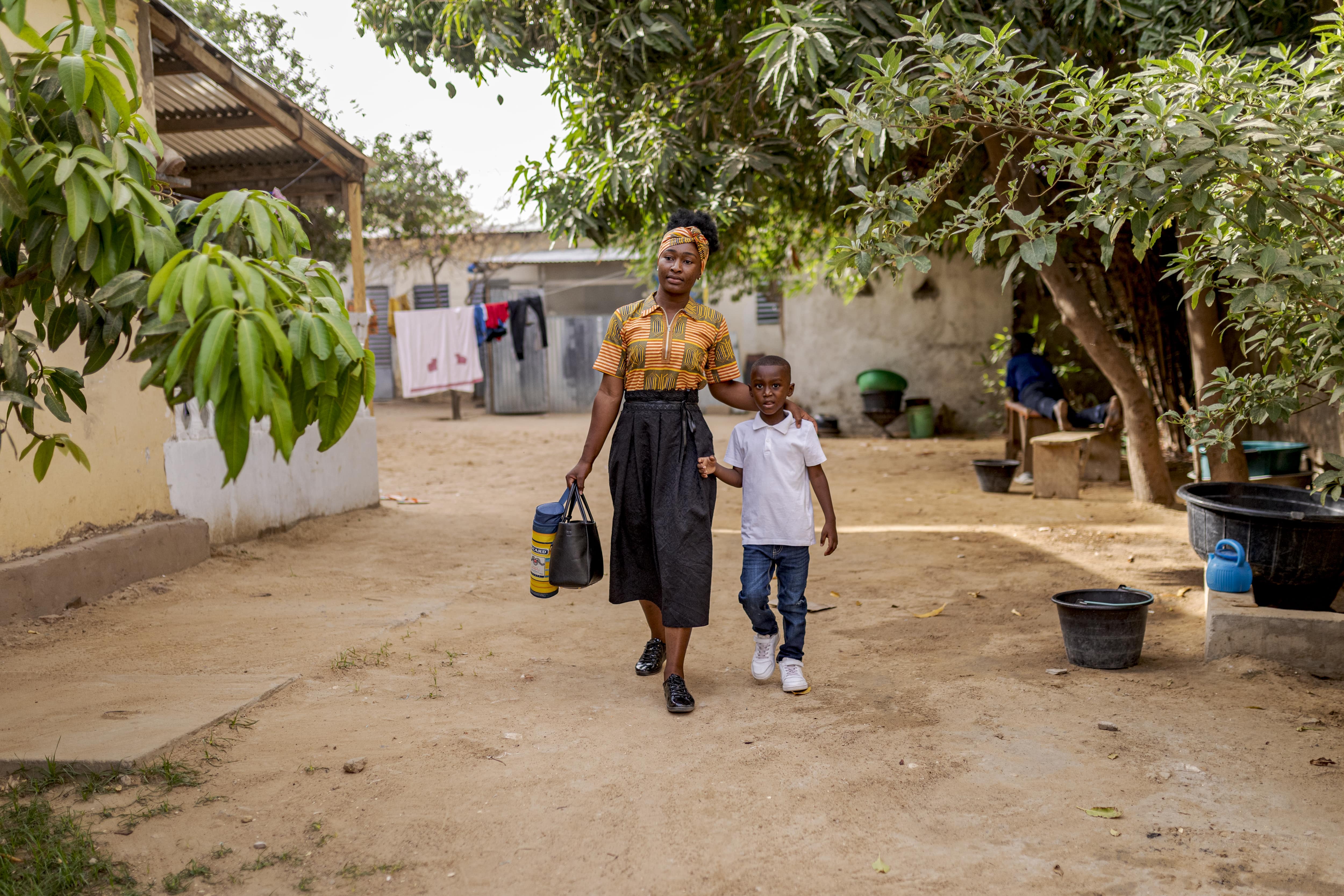 Raïssa, 23, from the Central African Republic, is a third-year student of Communications and Marketing at Emi Koussi University in N'Djamena, Chad, on a DAFI scholarship. She is the single mother of a four-year old boy. Despite the countless challenges she has faced in her life, she has never given up and has always found the resources and strength to pursue her education