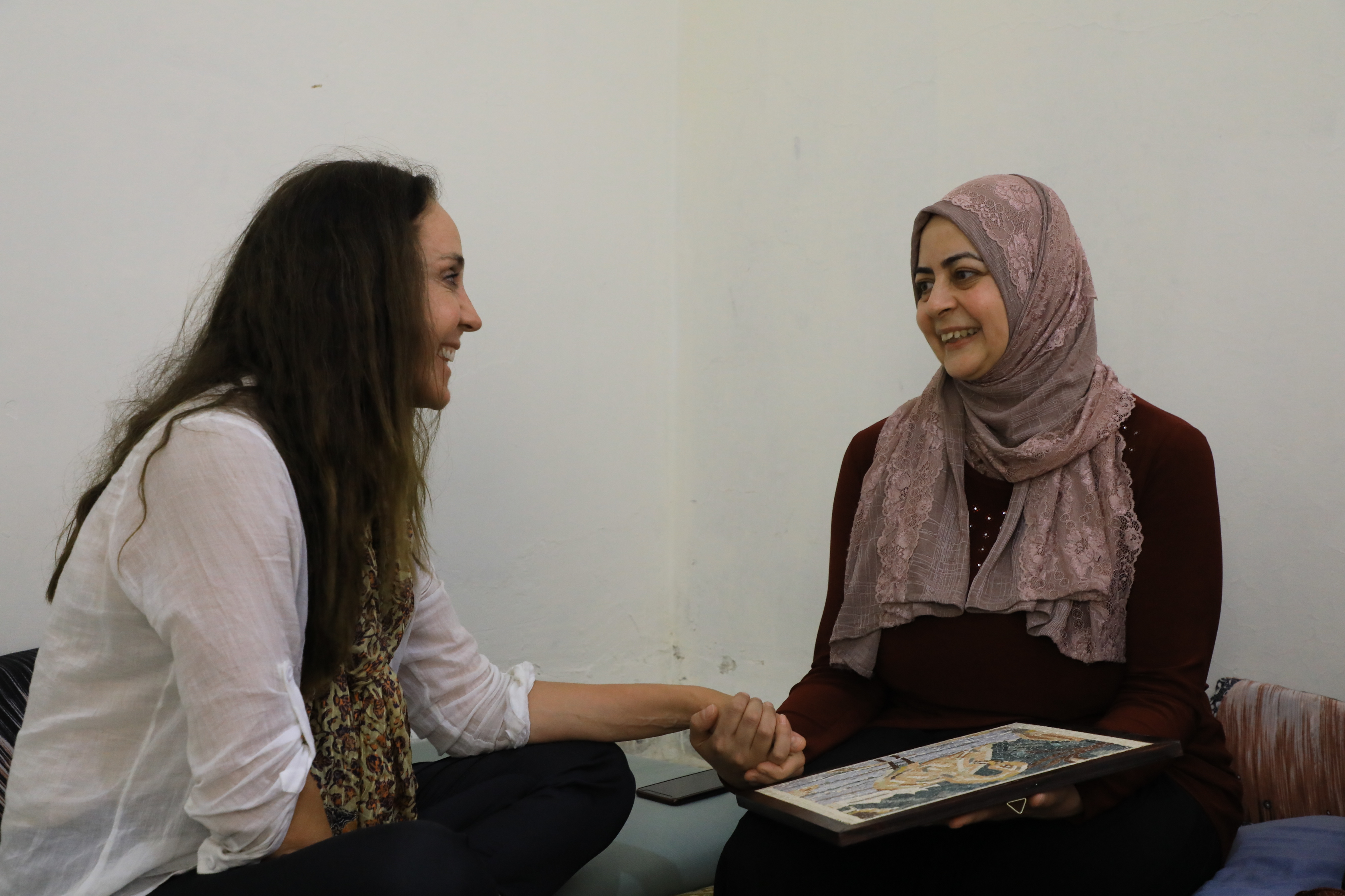 Janine Allis with Malak, a Syrian refugee living in Jordan. 
