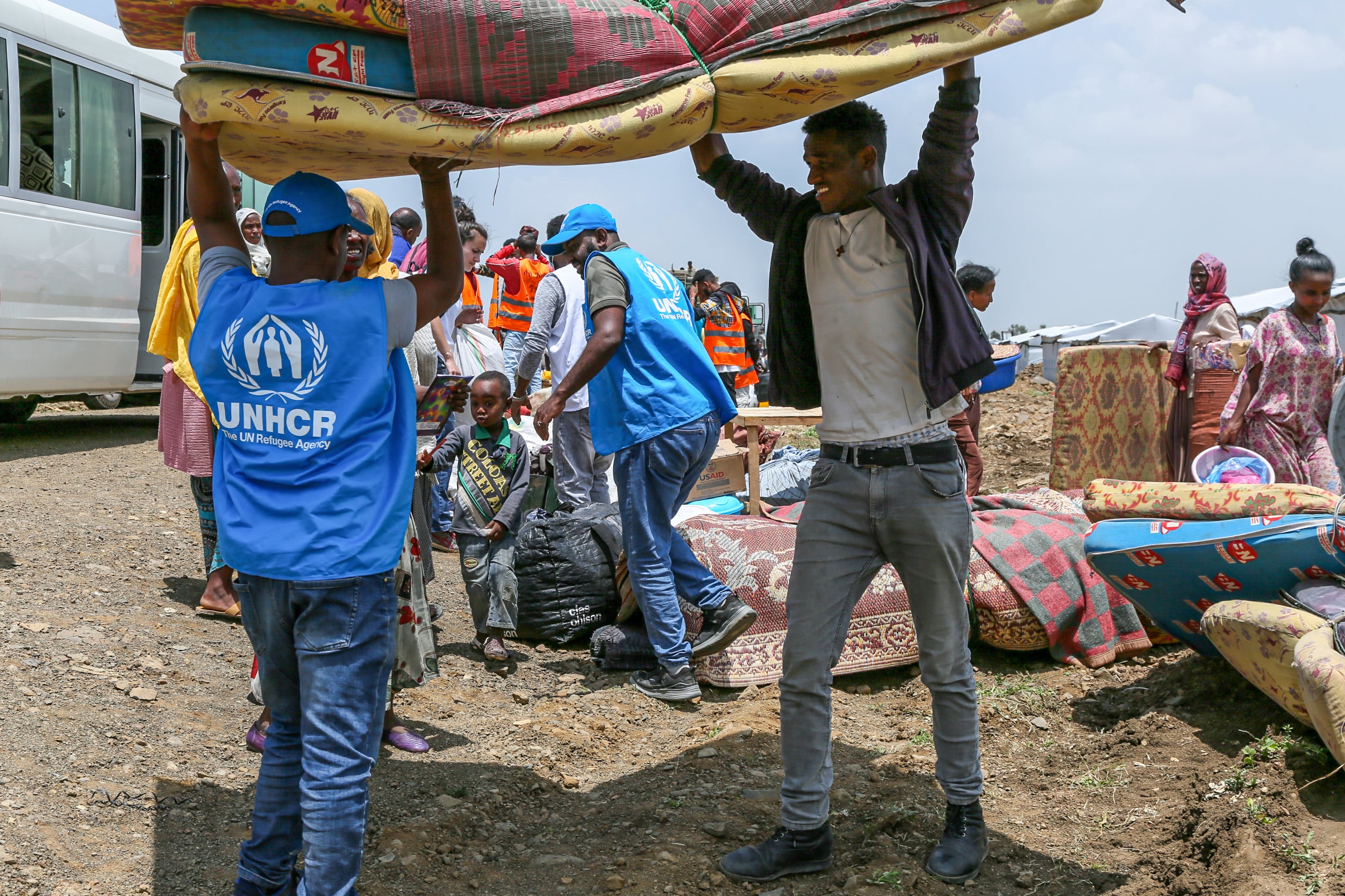 The relocation of internally displaced people who has been hosted at schools to Sabacare 4, a new site constructed to shelter IDPs who cannot return home, has started.