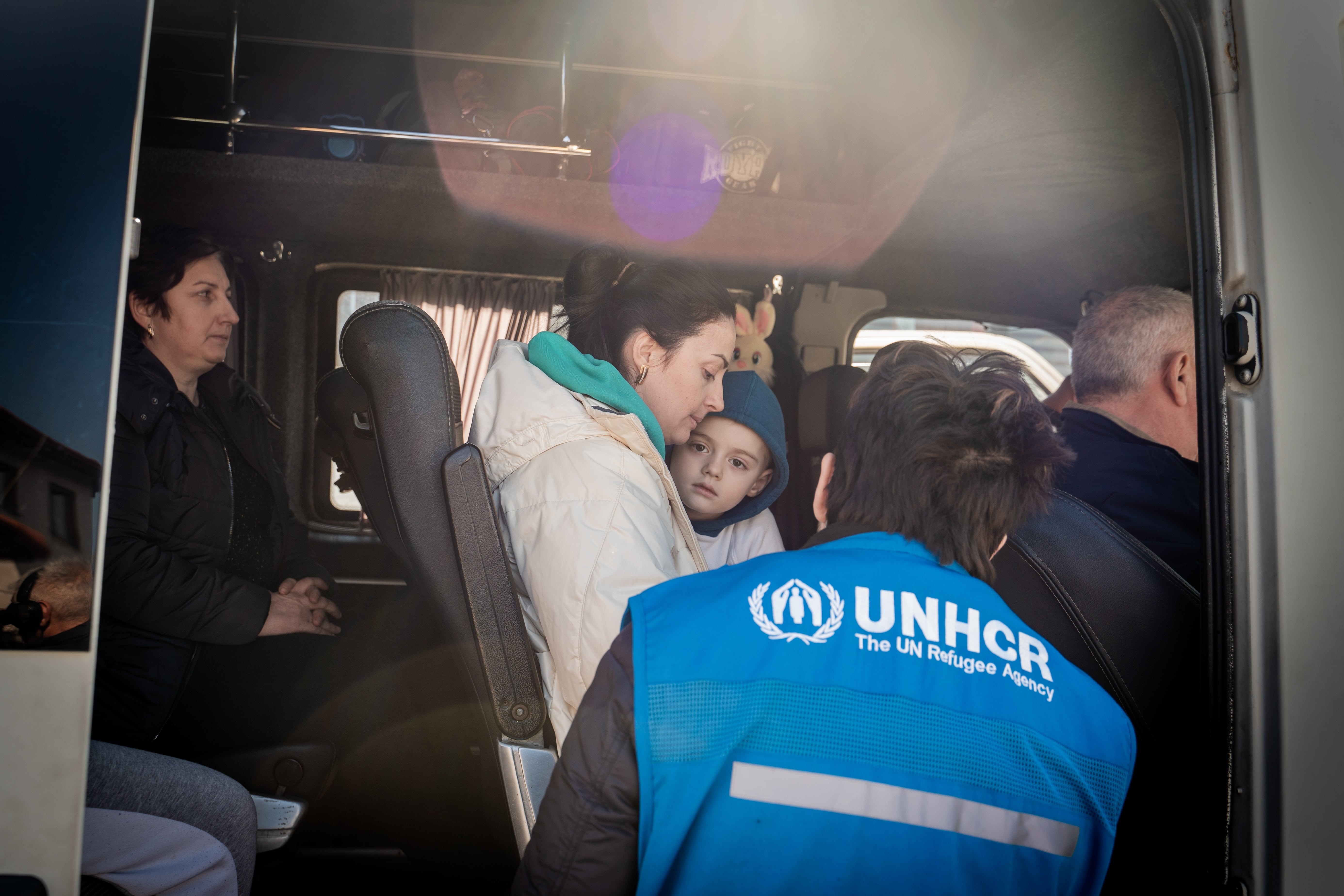 UNHCR staff meet refugees crossing from Slovenia into Italy. 