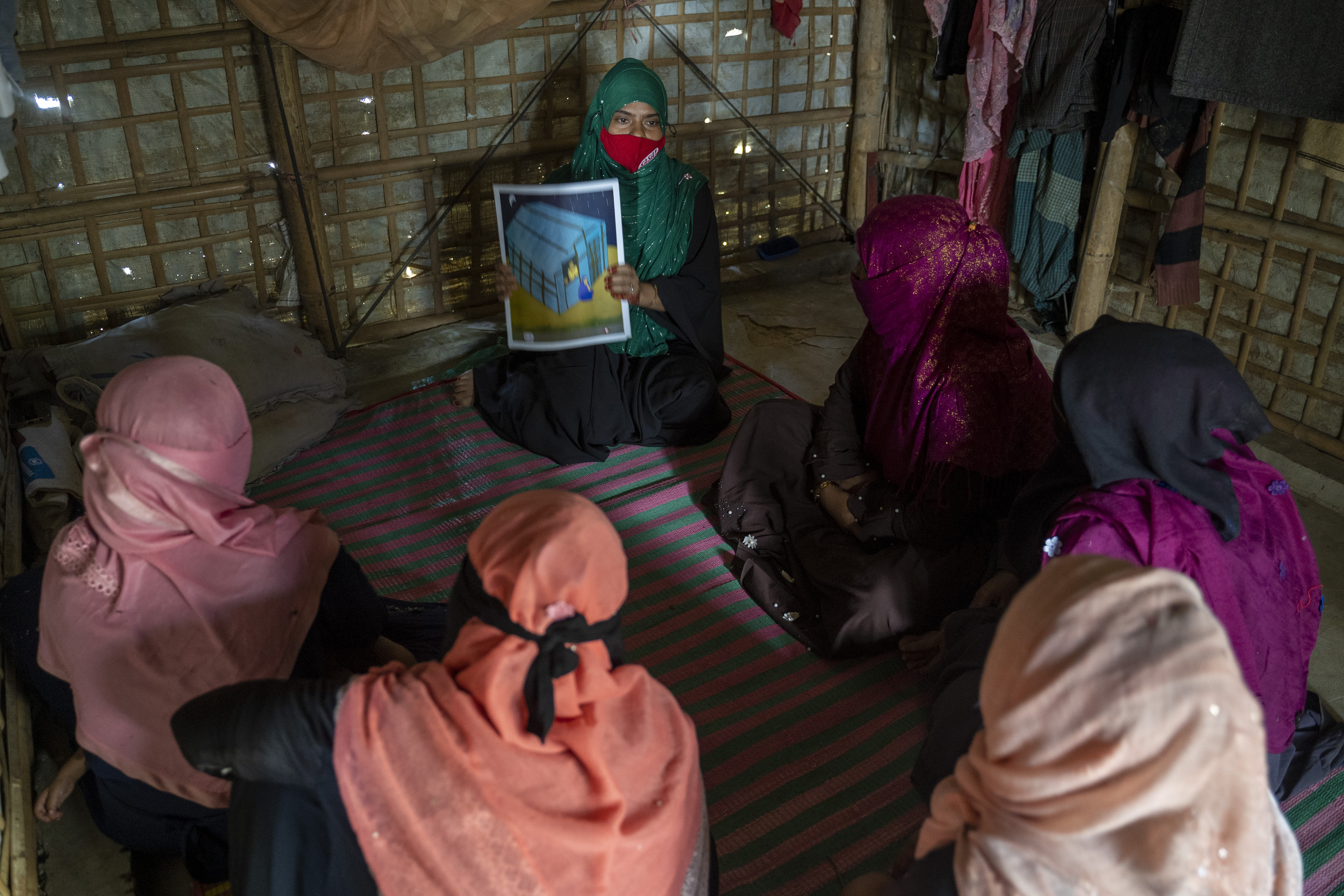 Rohingya refugee volunteers combat gender-based violence in Kutupalong